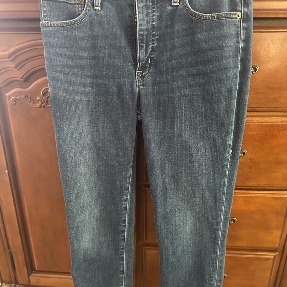 J. Crew 9” mid-rise skinny Blue Denim Jeans. Size 27 - Picture 7 of 9